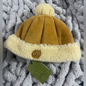 Gucci Dana appliquéd shearling beanie